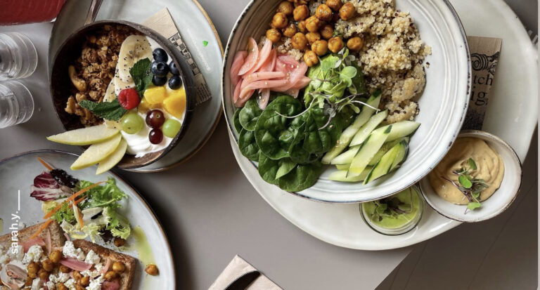 BLOOMING | Real Food Café, cafeterías en Torremolinos